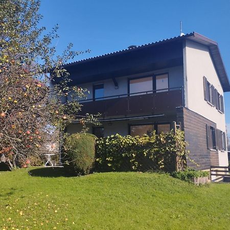 Crown Living Design Apartment - 2 Schlafzimmer - Kueche - Gratis Parkplatz - Abstellraum Fuer Fahrraeder/Ski Mader 外观 照片