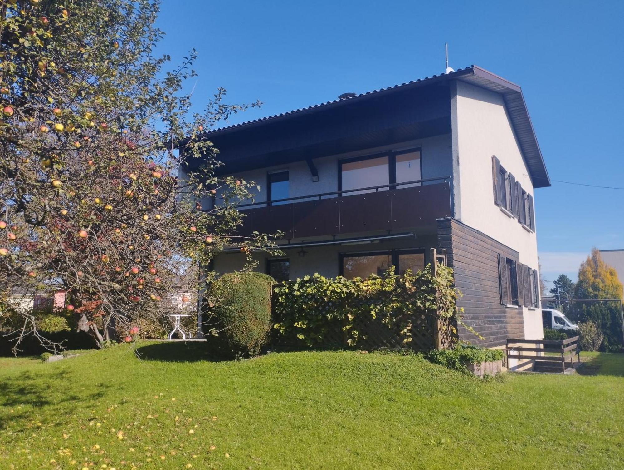 Crown Living Design Apartment - 2 Schlafzimmer - Kueche - Gratis Parkplatz - Abstellraum Fuer Fahrraeder/Ski Mader 外观 照片
